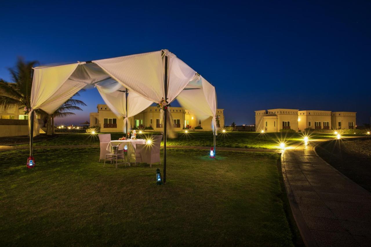 Resort Masira Island